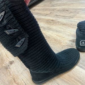 Bearpaw black super cute 2000s knit boots size 8